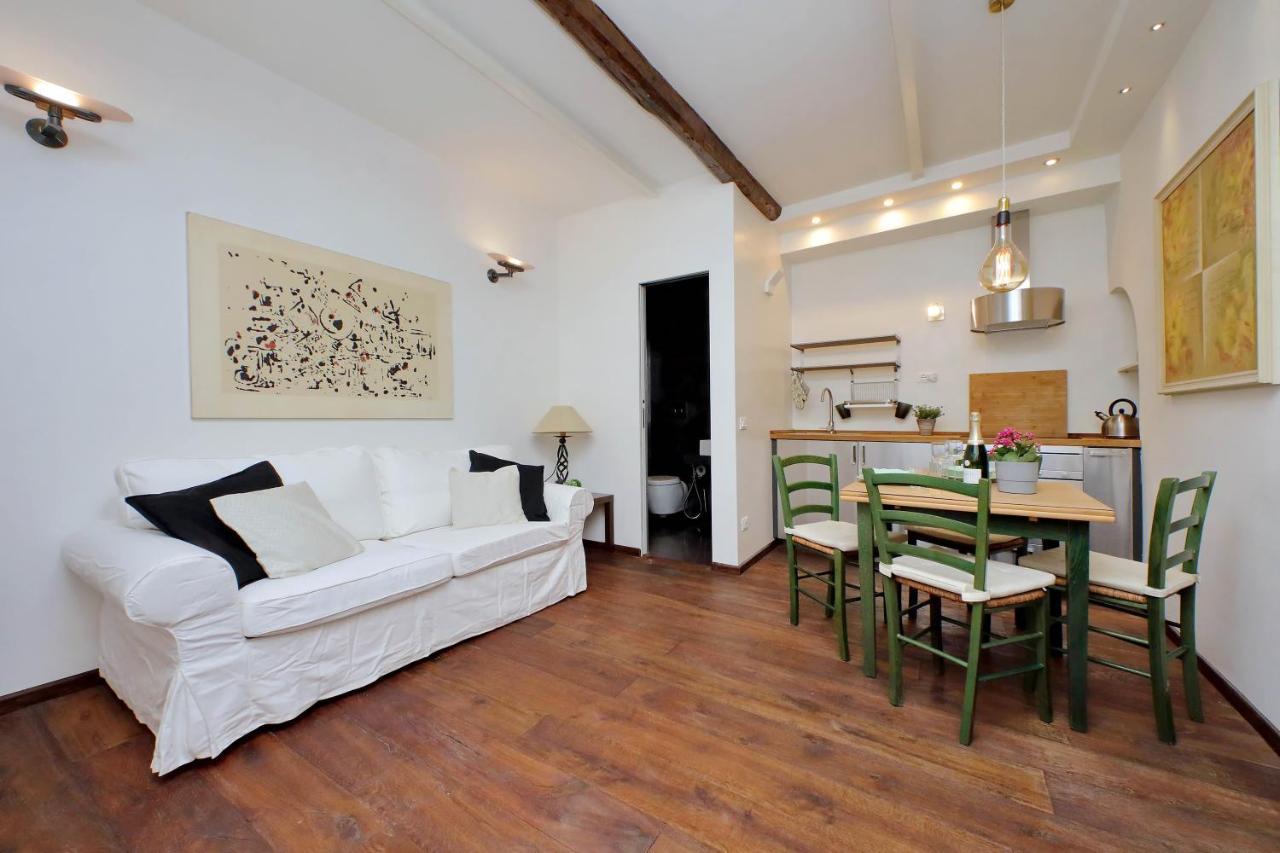 Ych-Pretty Flat Close Pantheon Roma Dış mekan fotoğraf