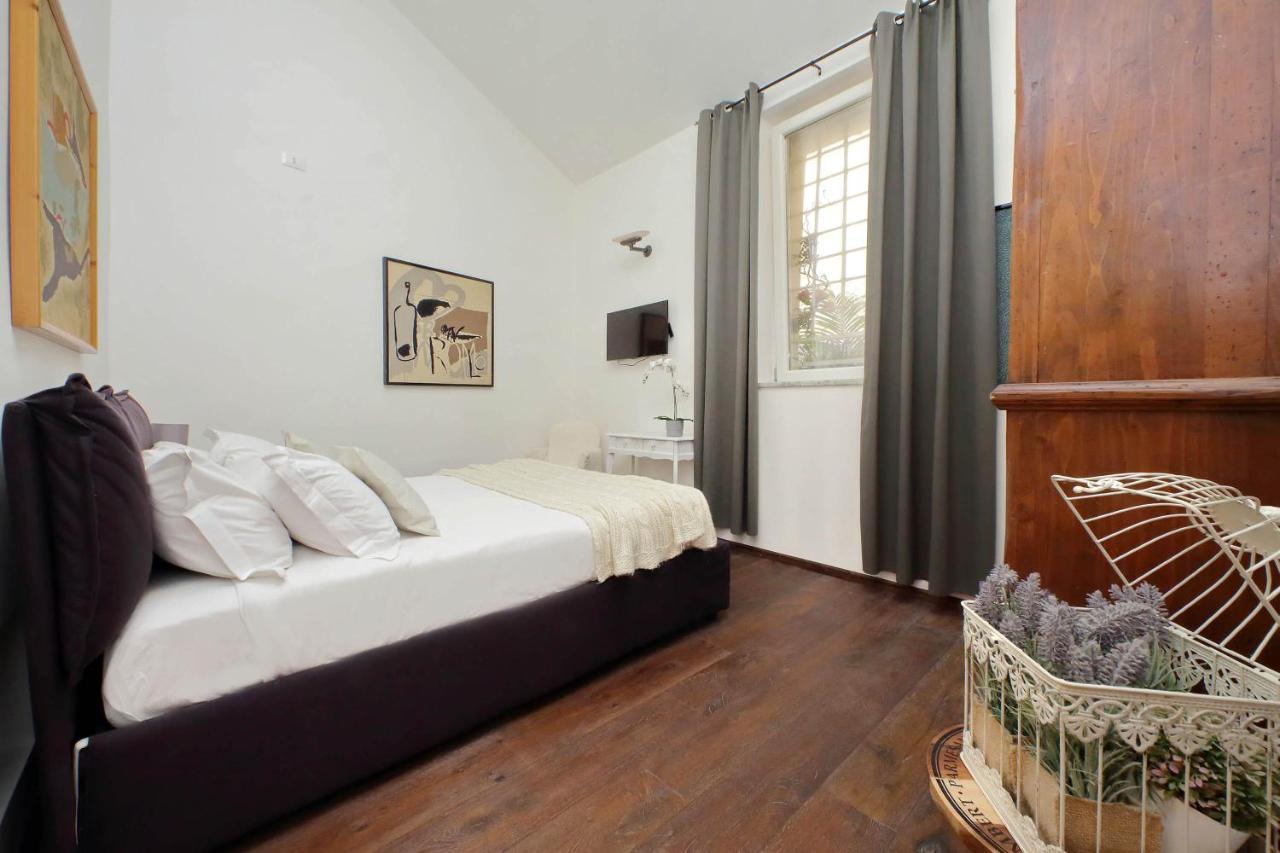Ych-Pretty Flat Close Pantheon Roma Dış mekan fotoğraf